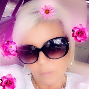 Meet your Posher, Tonya